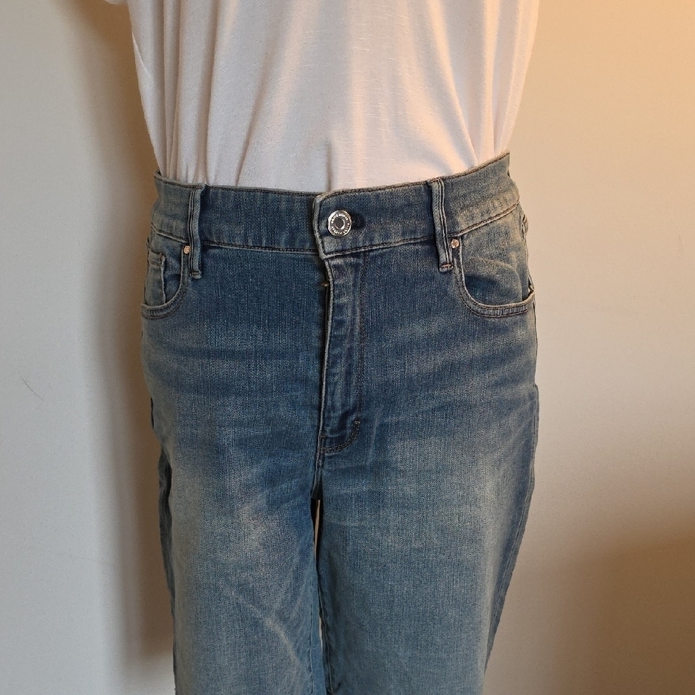 White House Black Market Light Blue Denim - Picture 2 of 4